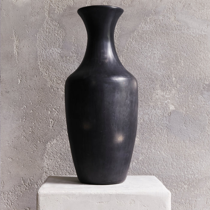 Botella Barro Negro Vase